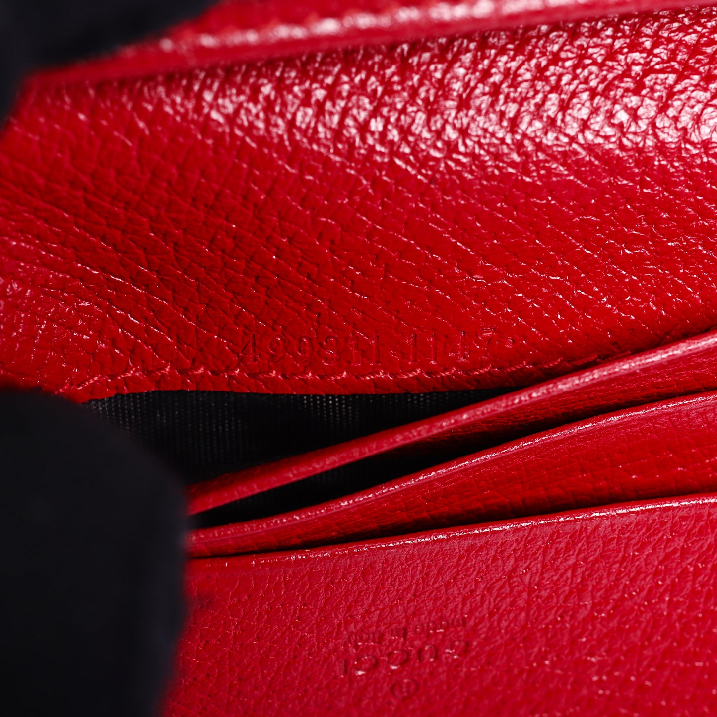 Pre-Owned Gucci Embroidered Floral Wallet in Red Leather with Crystal GG Logo