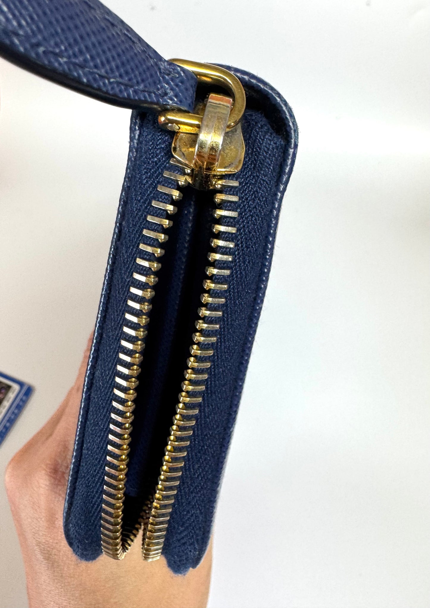 Pre-Loved Blue Saffiano Leather Zip Wallet – Sleek & Structured