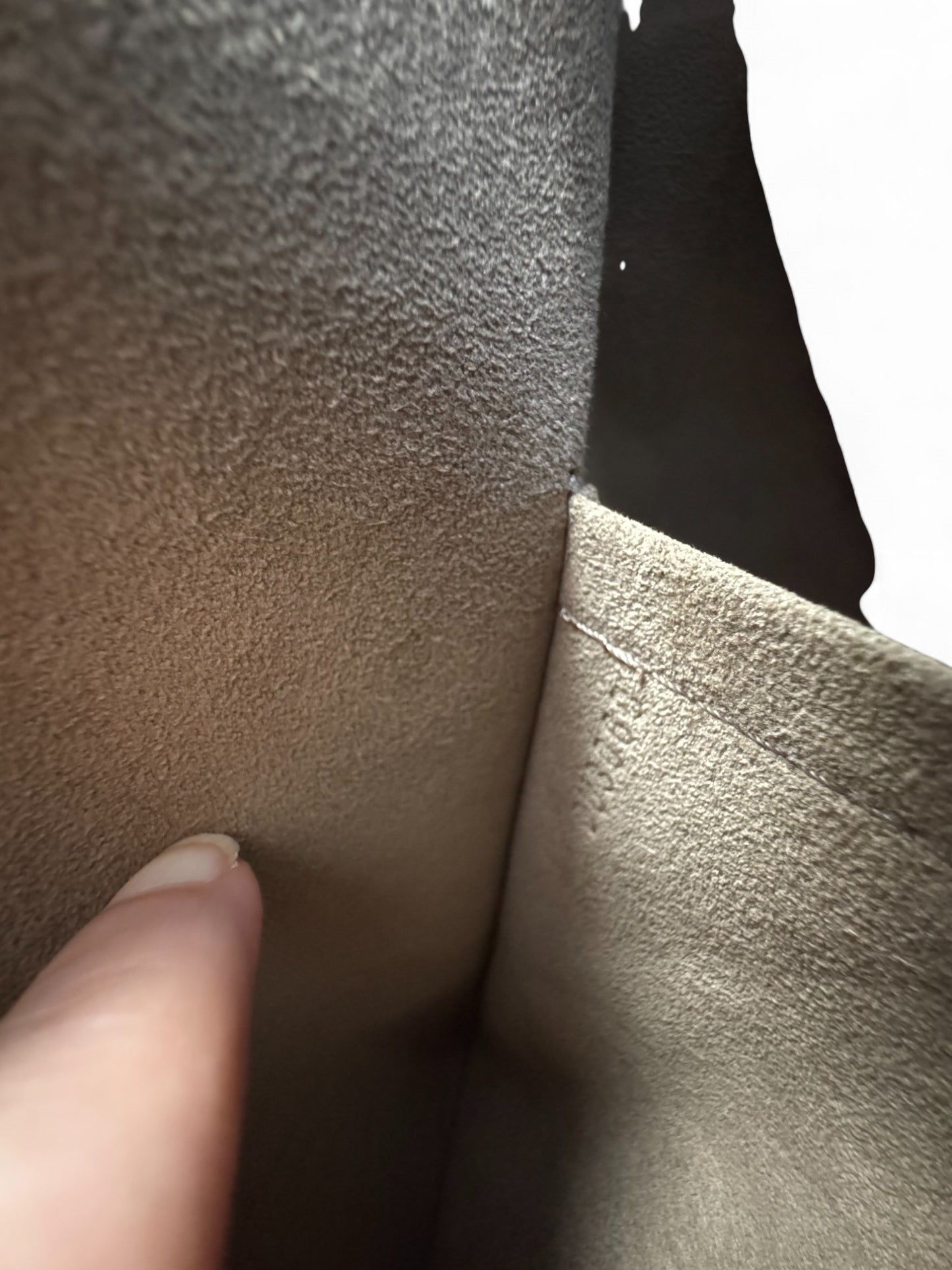 Pre-owned Louis Vuitton Multicolore Monogram Ursula Bag in Black Canvas with Vachetta Leather Trim