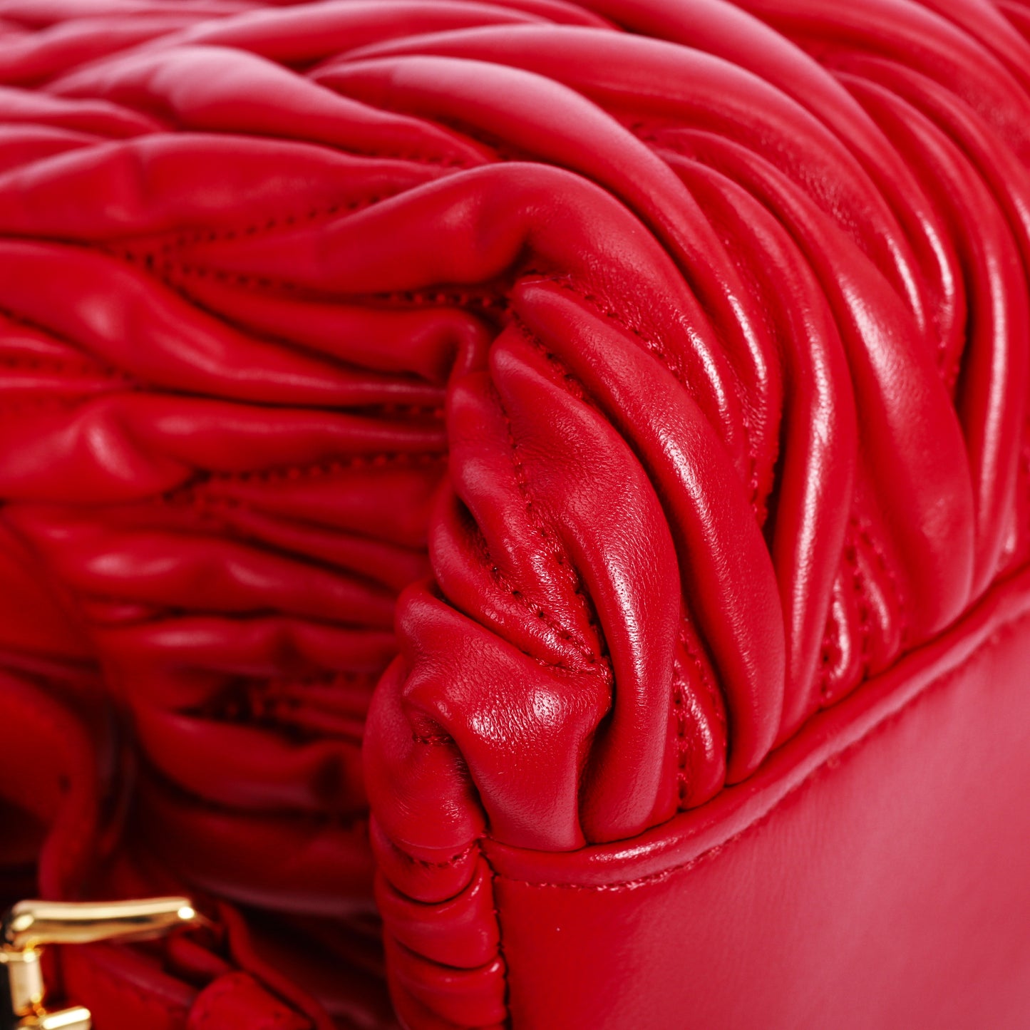 Pre-Owned Miu Miu Matelassé Red Leather Dome Satchel