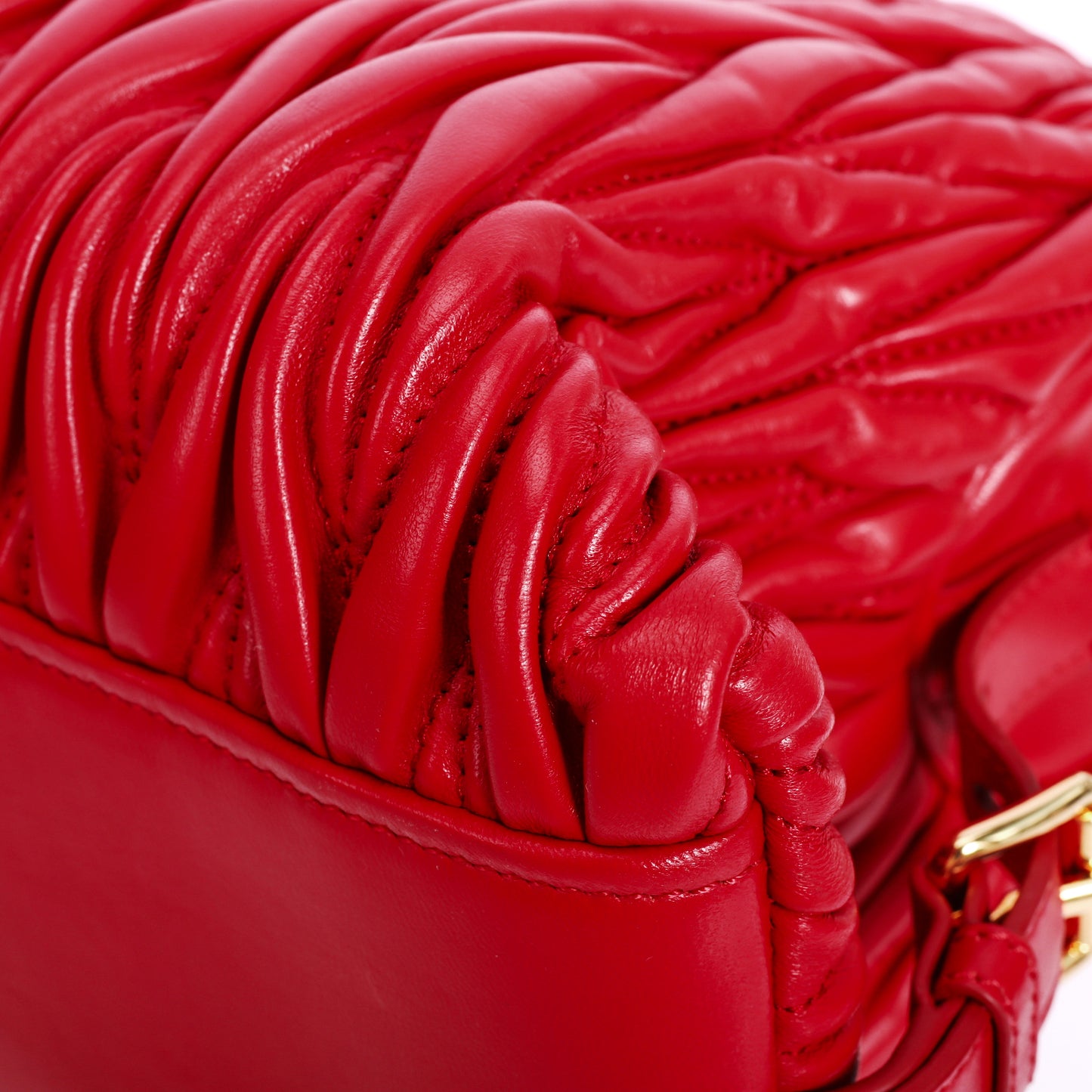 Pre-Owned Miu Miu Matelassé Red Leather Dome Satchel