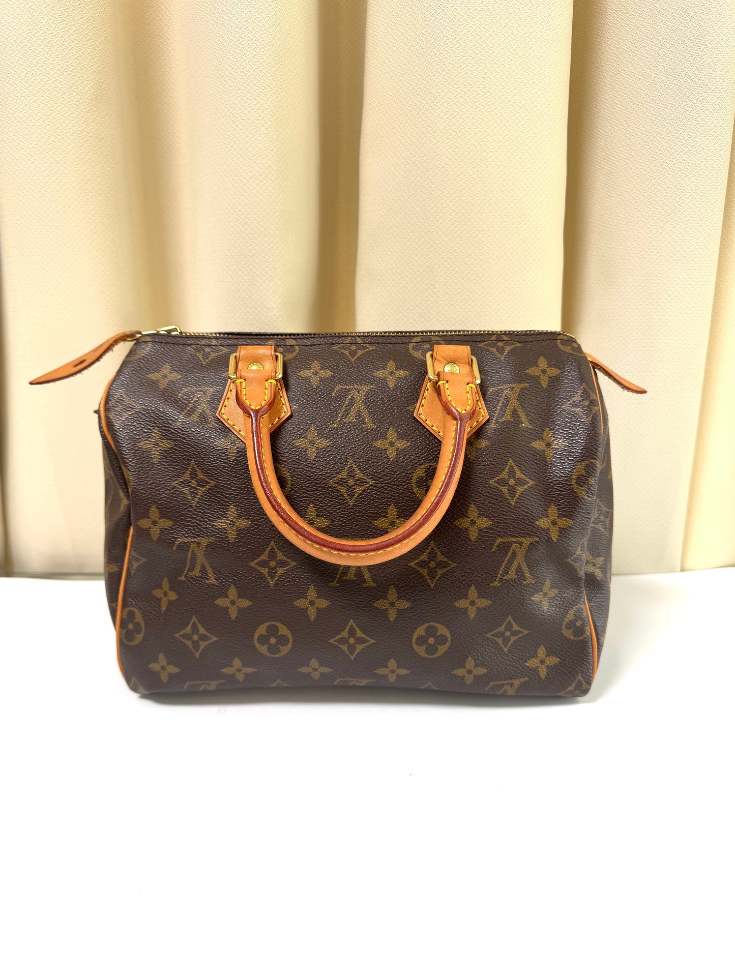 Pre-Owned Louis Vuitton Speedy 25 Monogram Canvas Handbag
