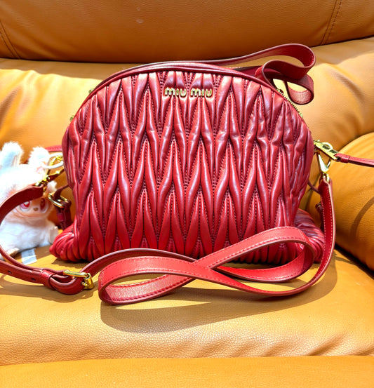 Pre-Loved Miu Miu Matelassé Leather Crossbody Bag – Red