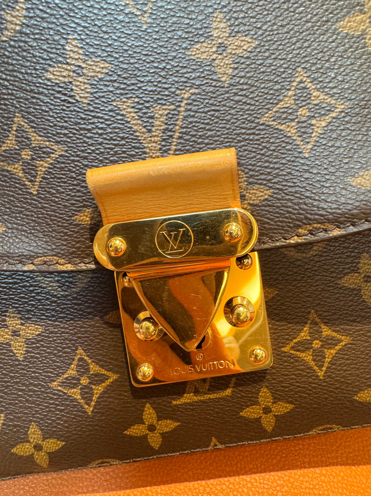 Pre-Loved Monogram Crossbody Bag ✨