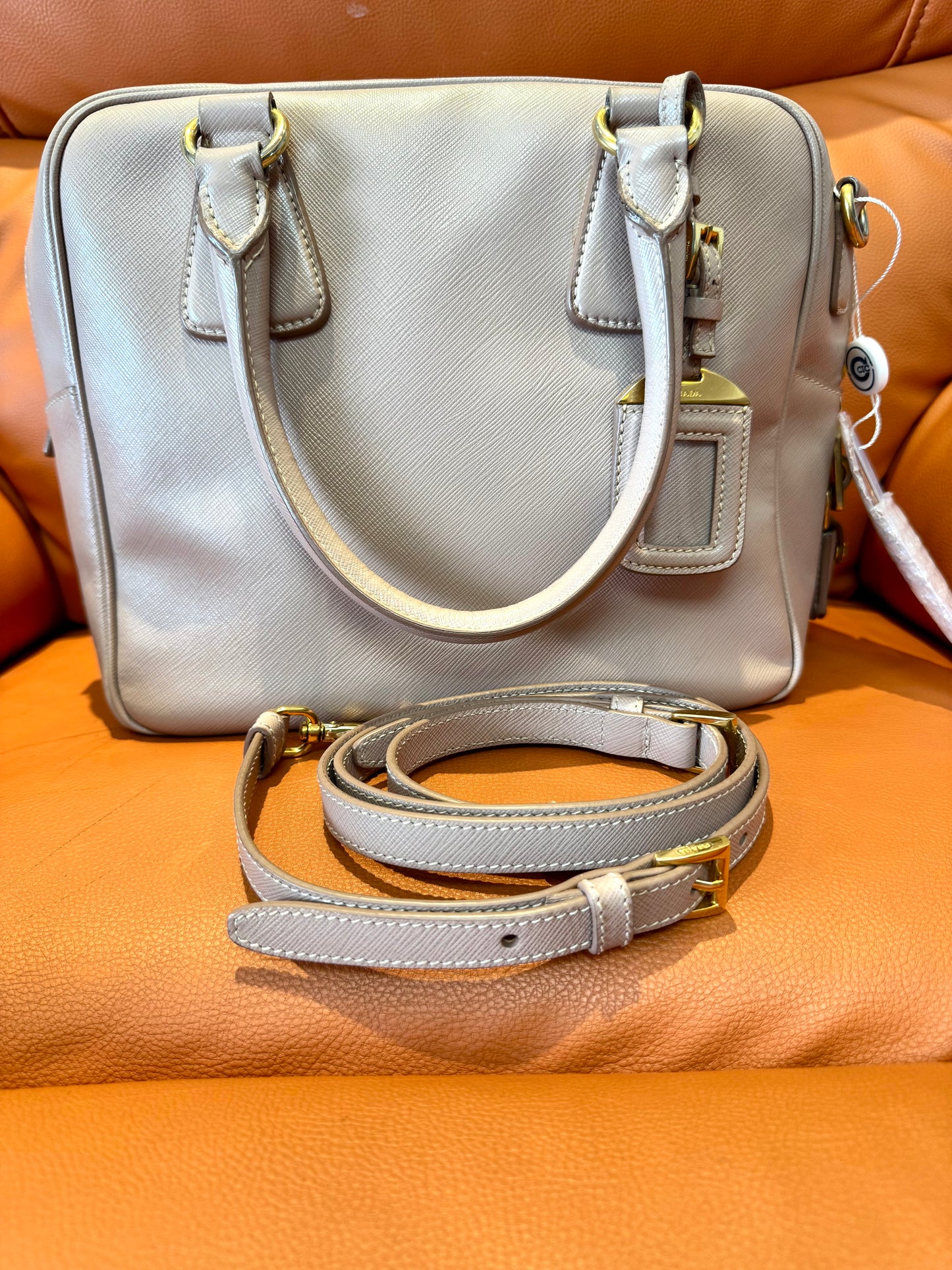Pre-loved Kate Spade Saffiano Leather Satchel in Mauve Pink