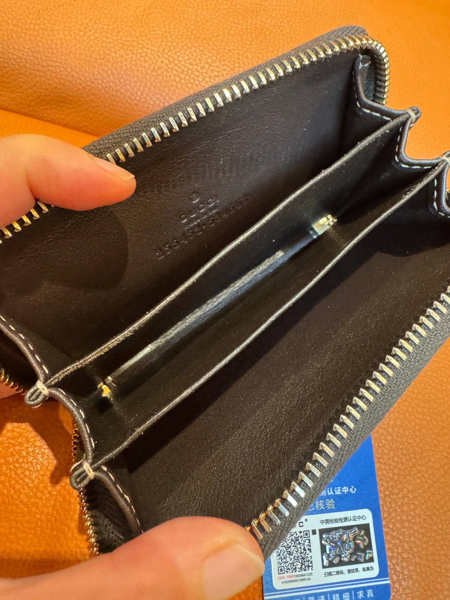 Pre-Loved GG Pattern Canvas Zip Wallet – Compact Bifold Style
