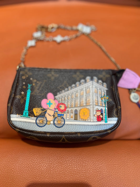 Pre-Loved Limited Edition Mini Canvas Pouch – Paris Street Art Design