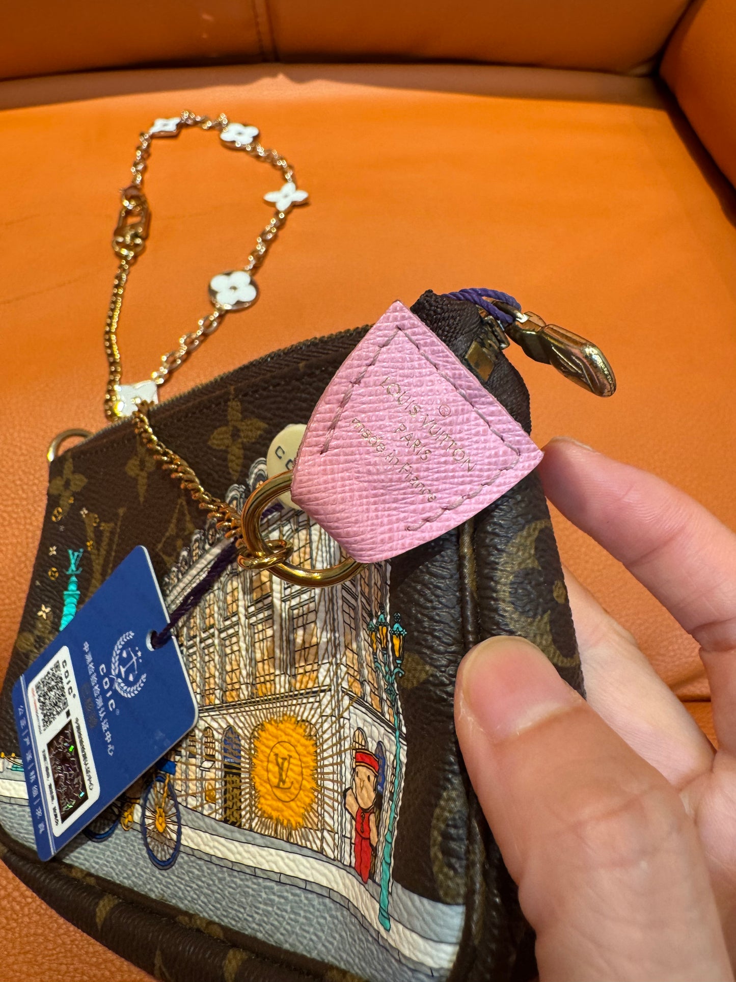 Pre-Loved Limited Edition Mini Canvas Pouch – Paris Street Art Design