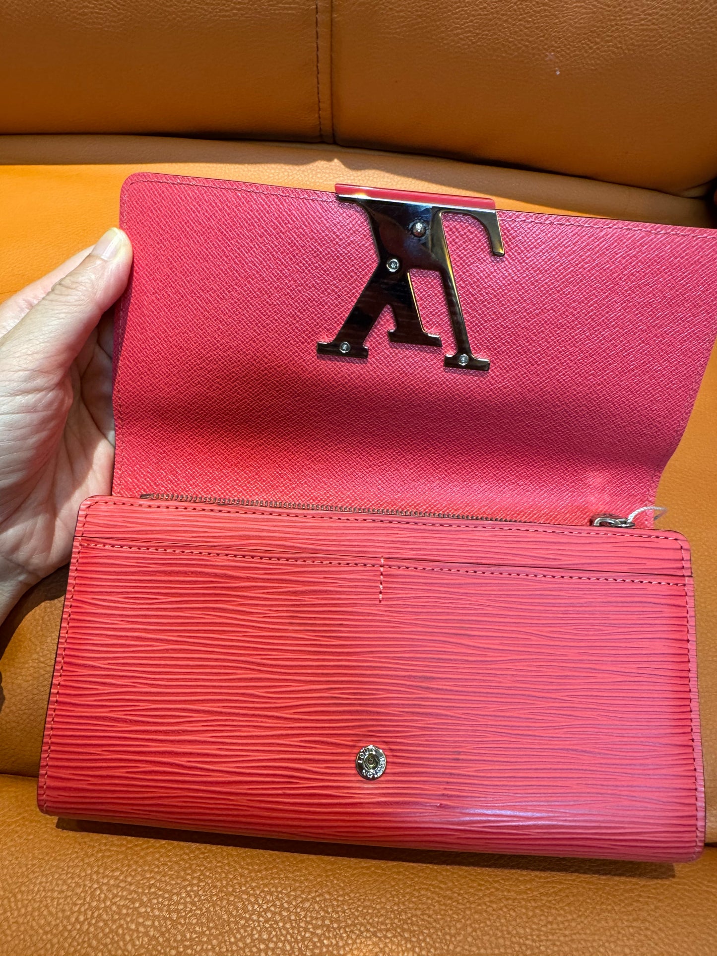 Pre-Loved Pink Epi Leather Flap Wallet – Elegant & Iconic