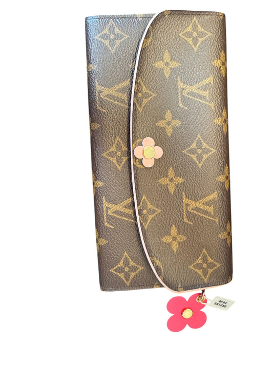 PRE-LOVED Classic Monogram Long Wallet – Floral Button Accent