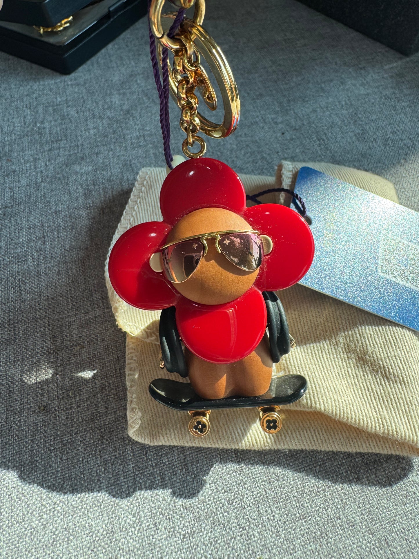 pre-loved Skater Bloom Charm – Fun Meets Fashion