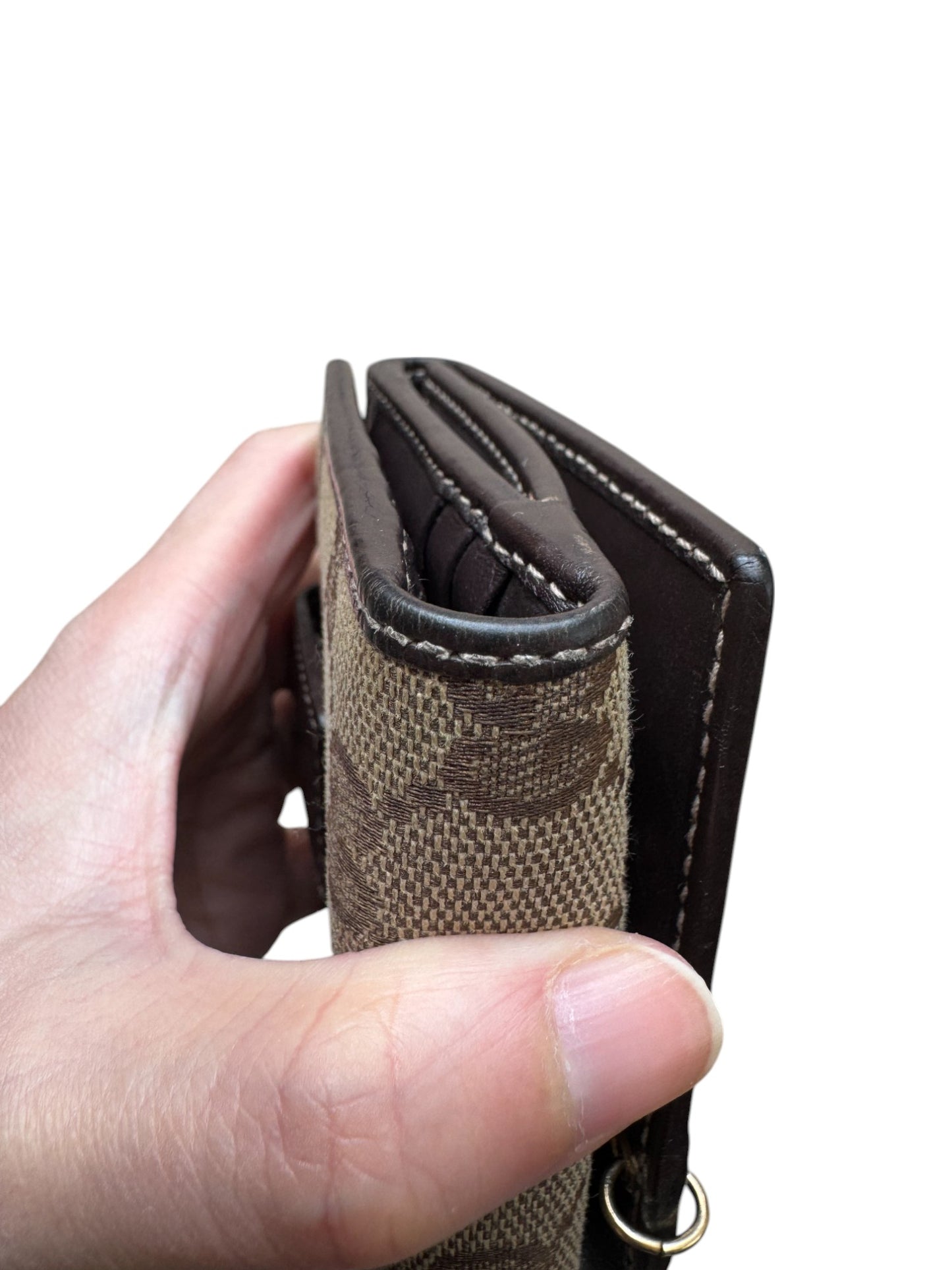 pre-loved Vintage Bow Wallet – Cute & Classic Design