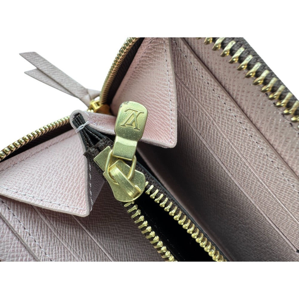 pre-owned ✨lv Classic Checkered Zip Wallet – In Stock Now!