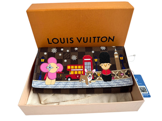 pre-owned Louis Vuitton Christmas Animation Long Wallet – London Edition LV London Scene Zippy Wallet | Damier Ebene