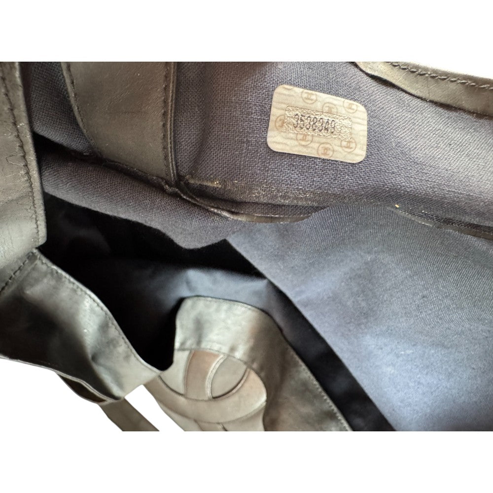 Pre-owned Chanel Large Black CC Logo Tote Bag – Classic Shopper