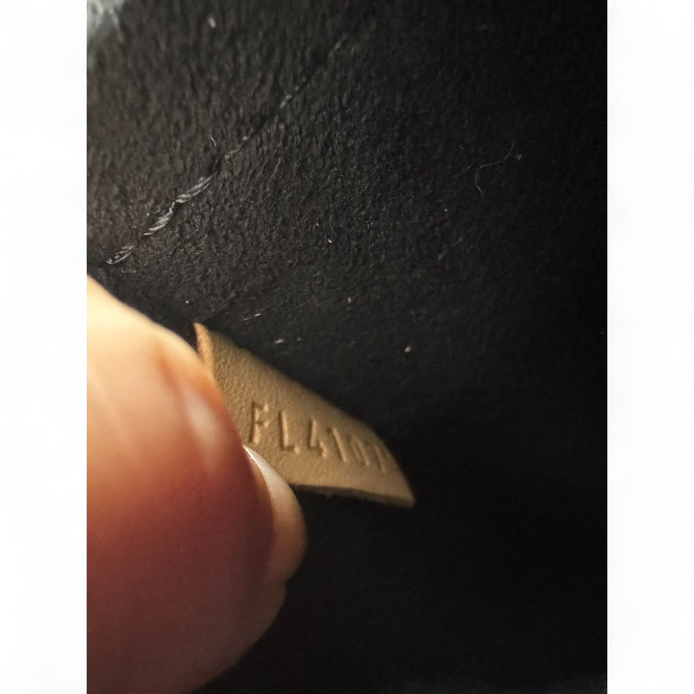 Pre-owned Louis Vuitton Pochette Métis Monogram Canvas Crossbody Bag with Gold-Tone Hardware