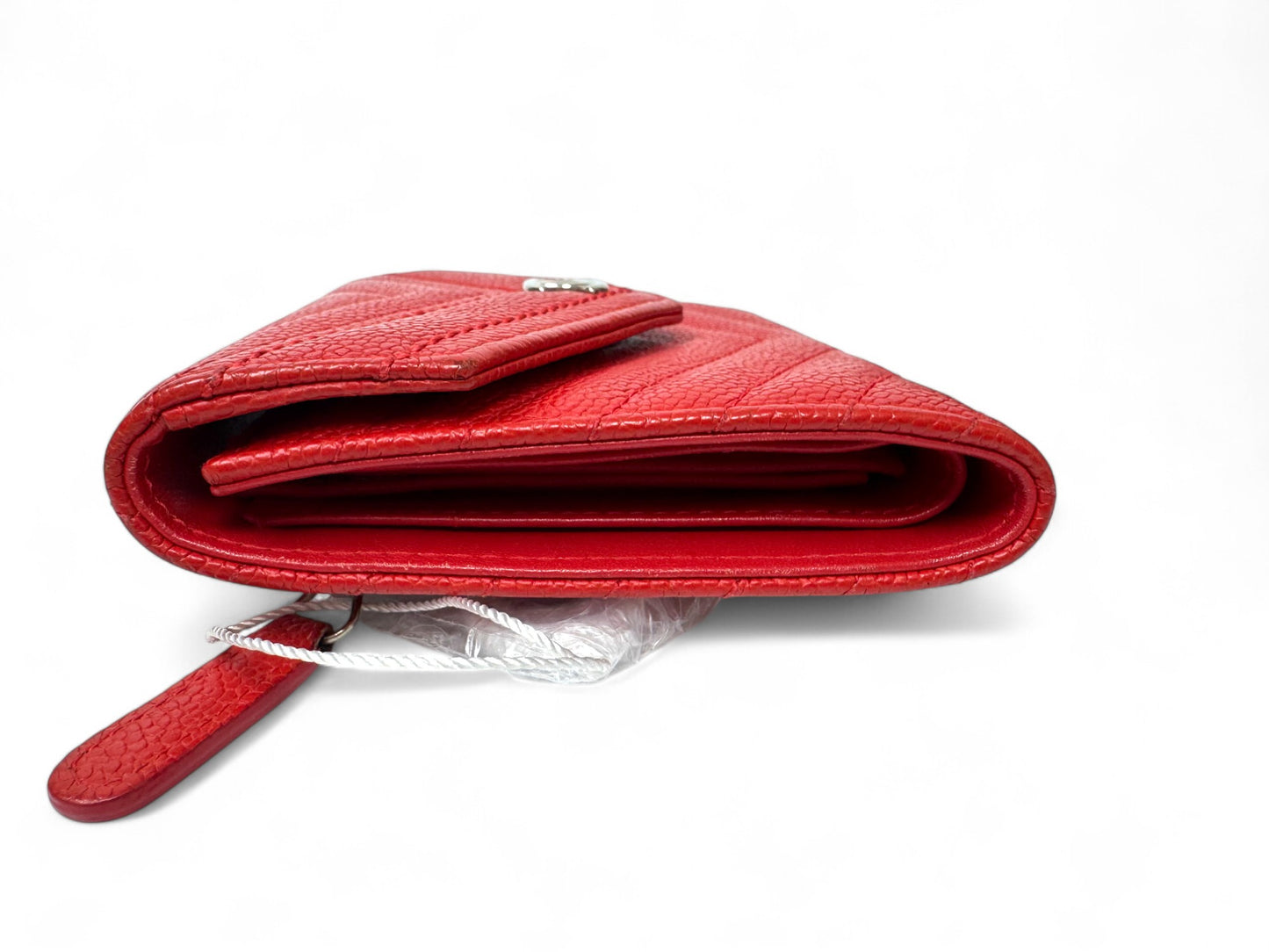 Pre-Owned Chanel Small Flap Wallet in Red Caviar Leather with Silver CC Logo