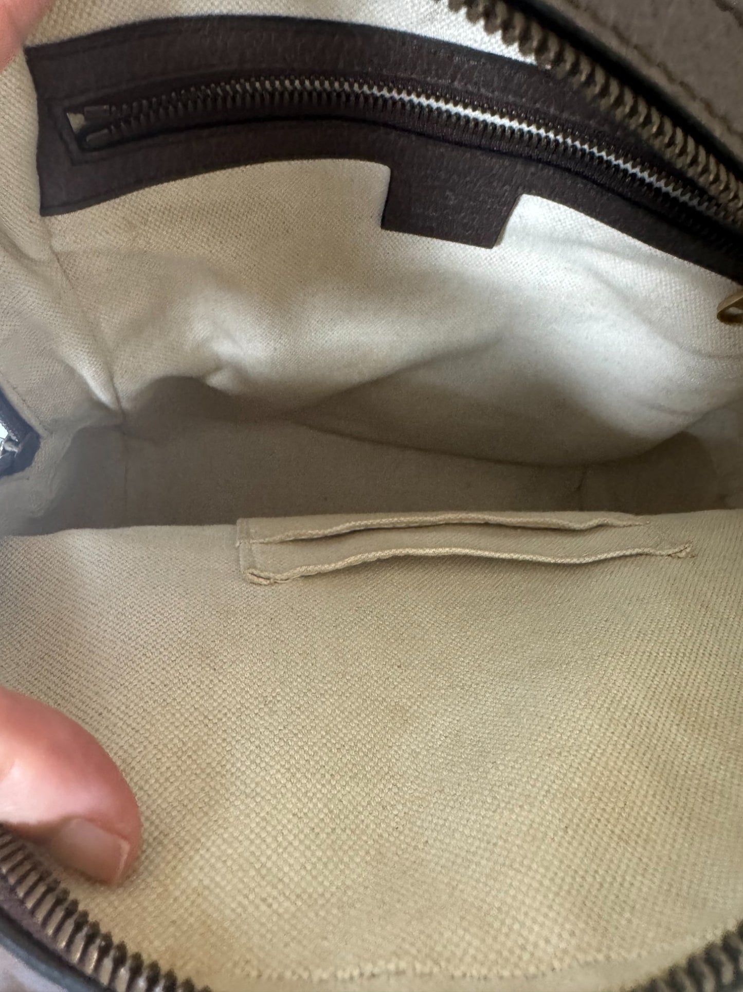 Pre-Owned Gucci GG Supreme Canvas Backpack with Web Stripe