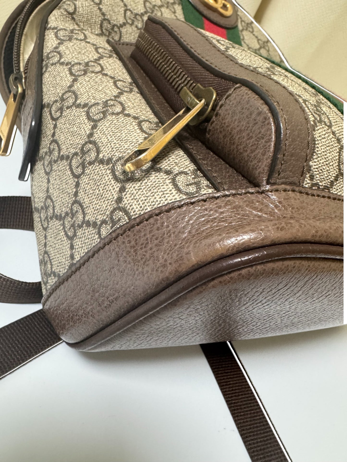 Pre-Owned Gucci GG Supreme Canvas Backpack with Web Stripe